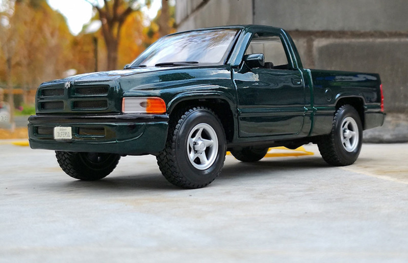 Vintage Collectible Trucks - 1/26 Zeldzame Nieuwe Collectie Speciale Prijs